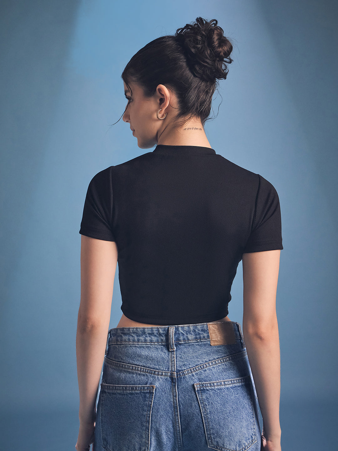 Stretchable Contrast Piping Rib-knit Top