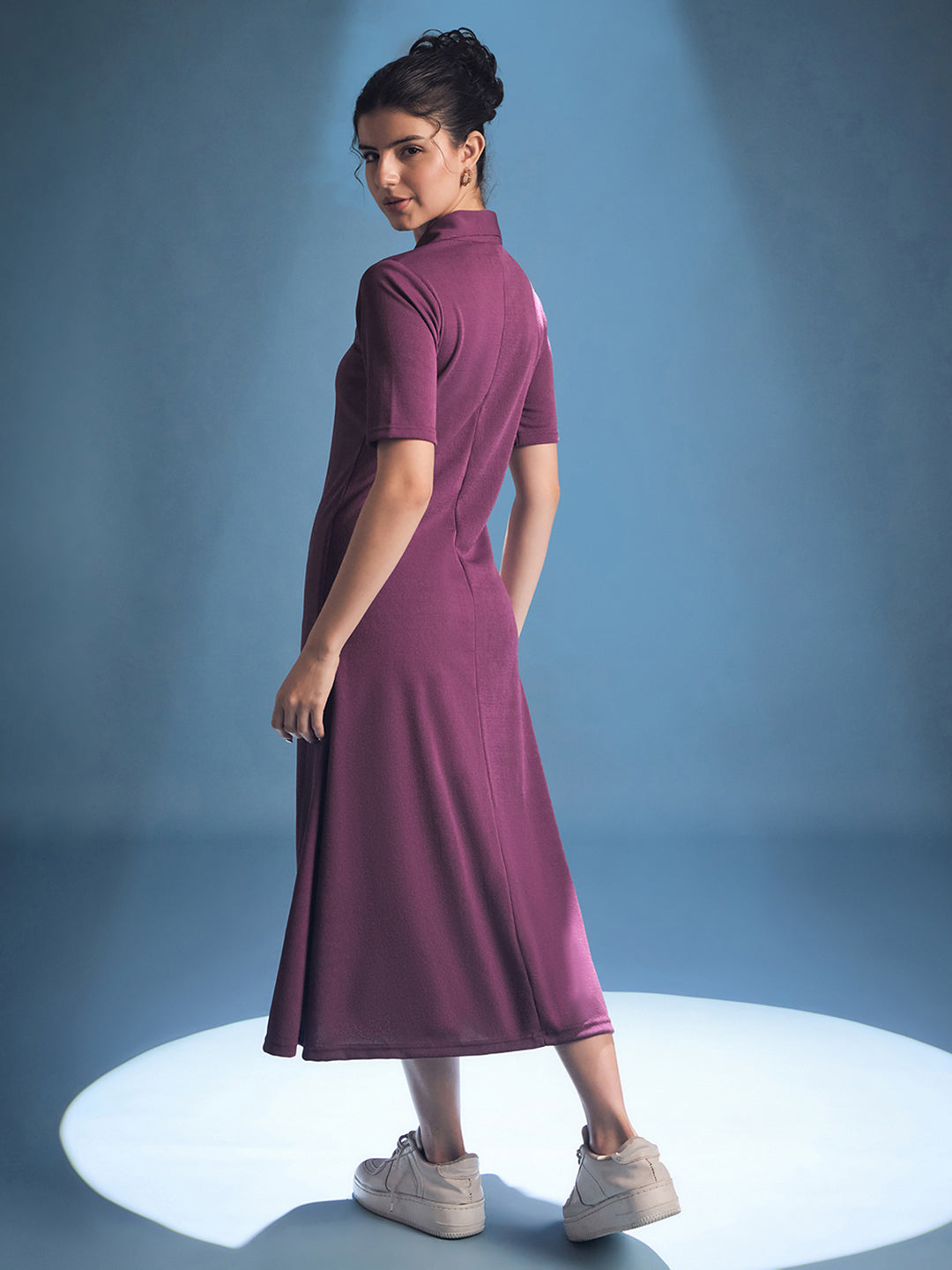 Stretchable Front Zip-up Midi Dress