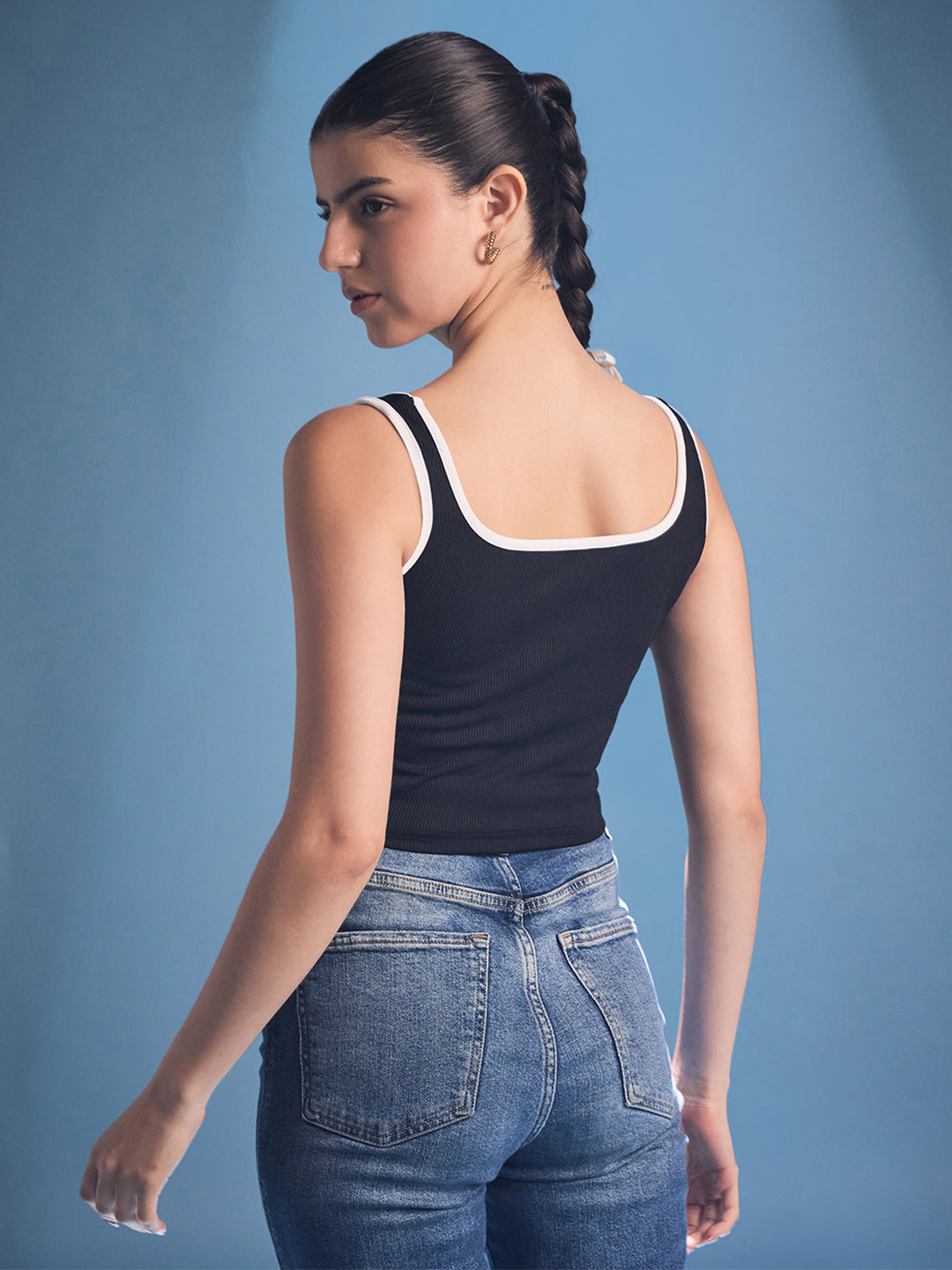 Stretchable Contrast Bordered Ribbed Crop Top