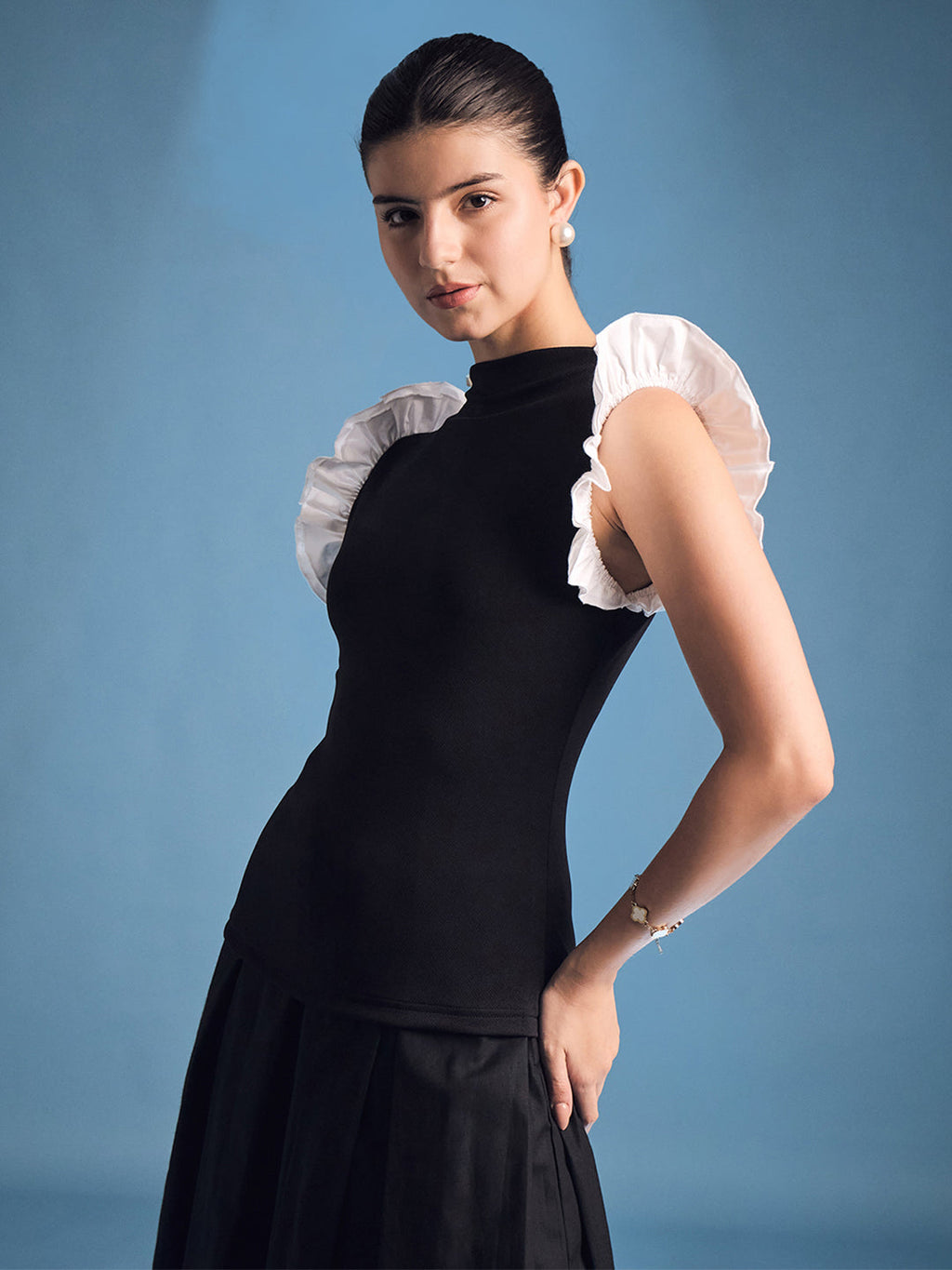Stretchable Top With Contrast Ruffle Sleeves