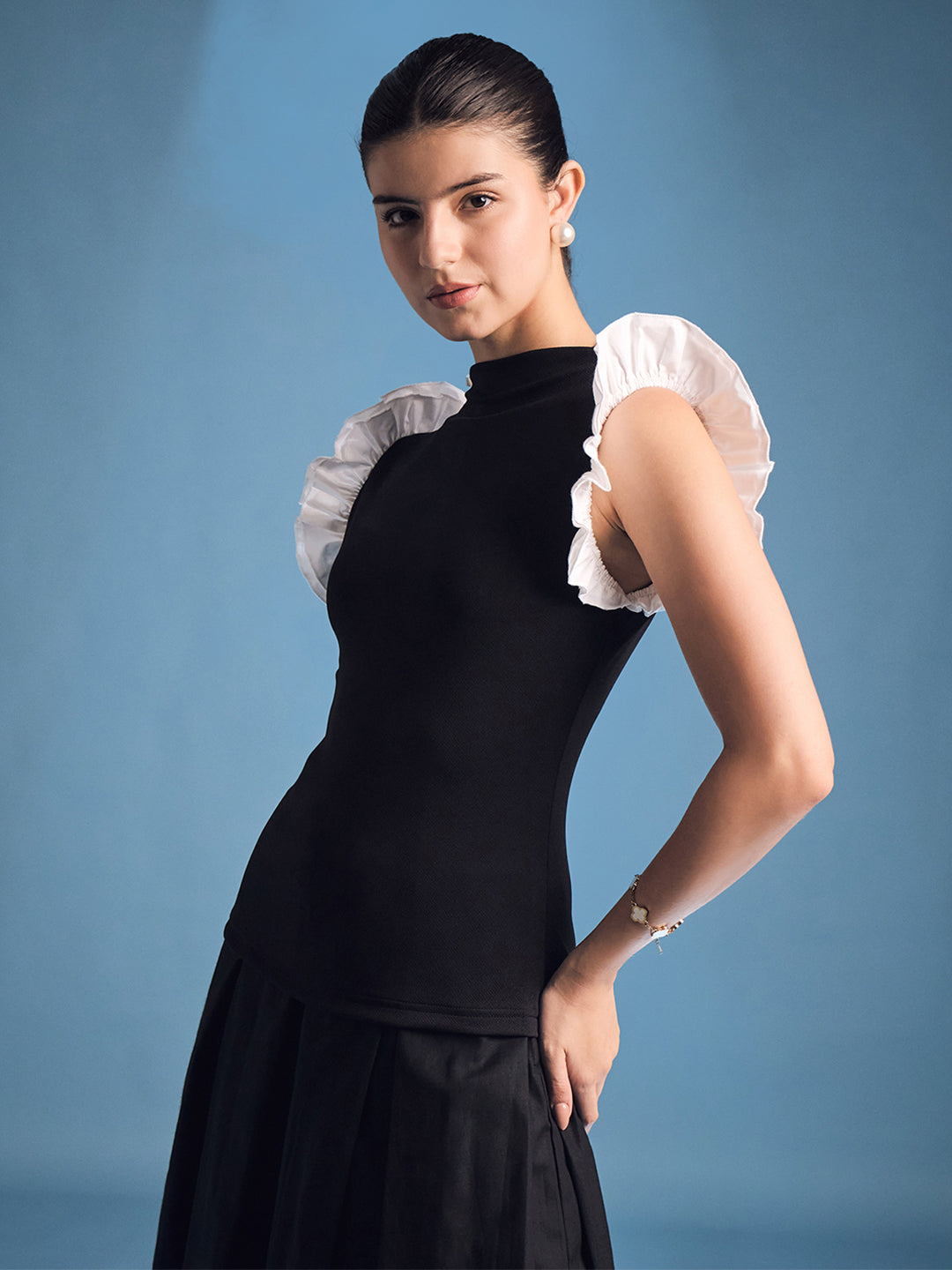 Stretchable Top With Contrast Ruffle Sleeves