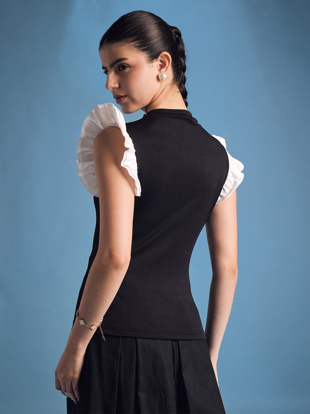 Stretchable Top With Contrast Ruffle Sleeves