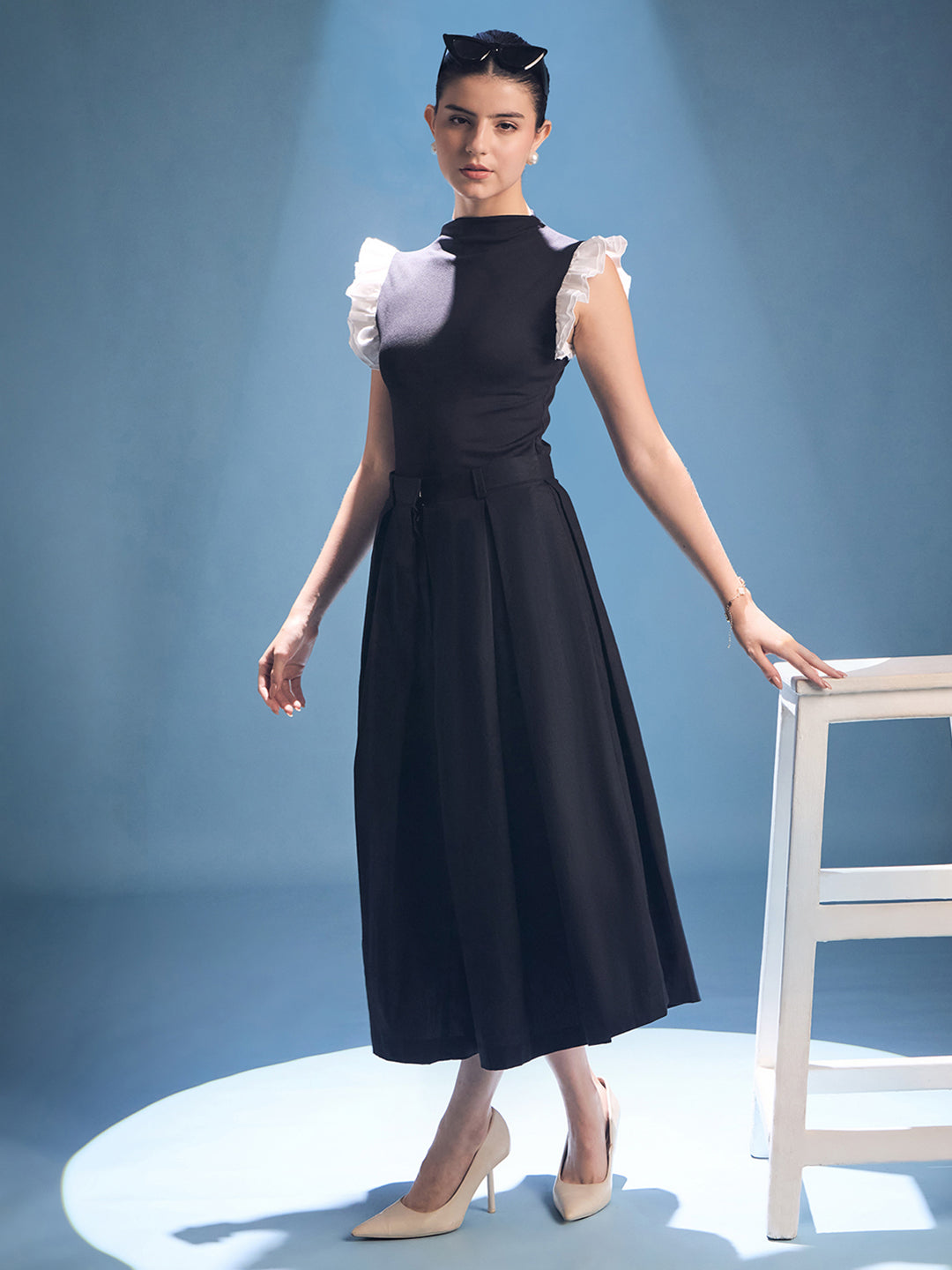 Stretchable Top With Contrast Ruffle Sleeves