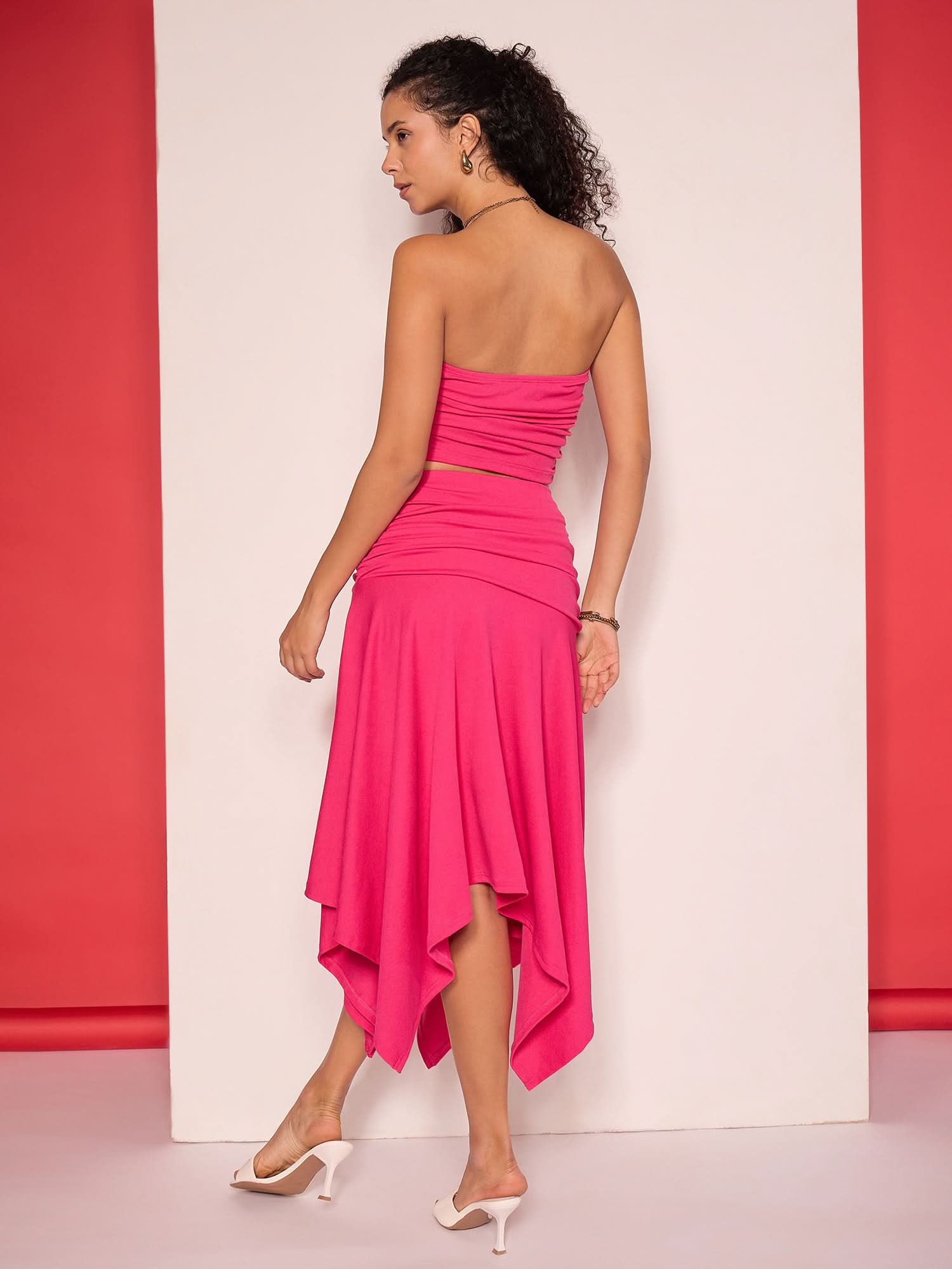 Stretchable Bandeau Top With Handkerchief Slit Skirt