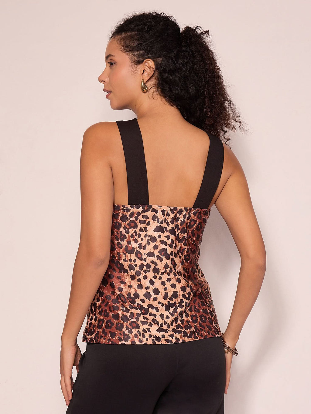 Stretchable Criss Cross Cutout Top