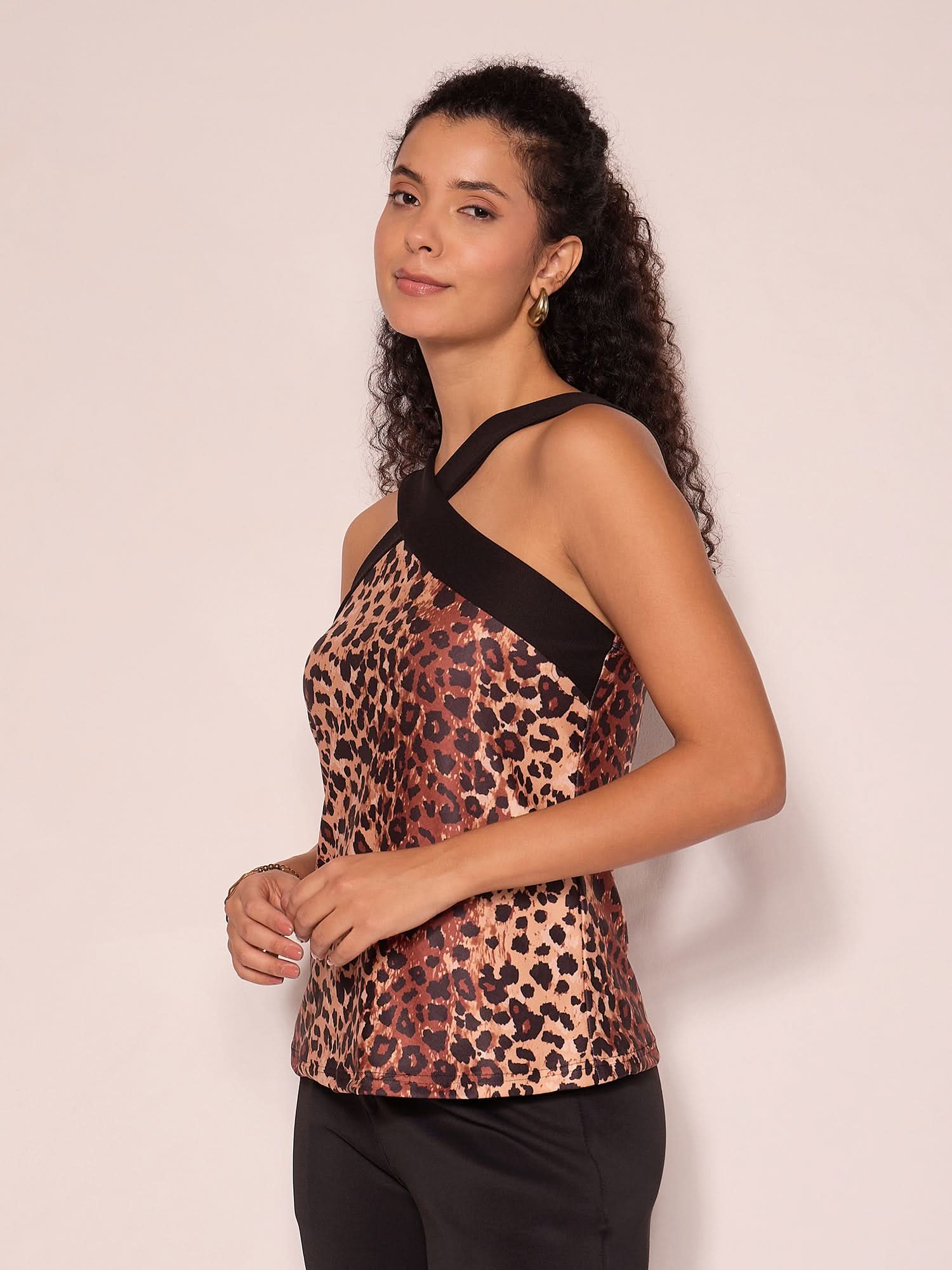 Stretchable Criss Cross Cutout Top