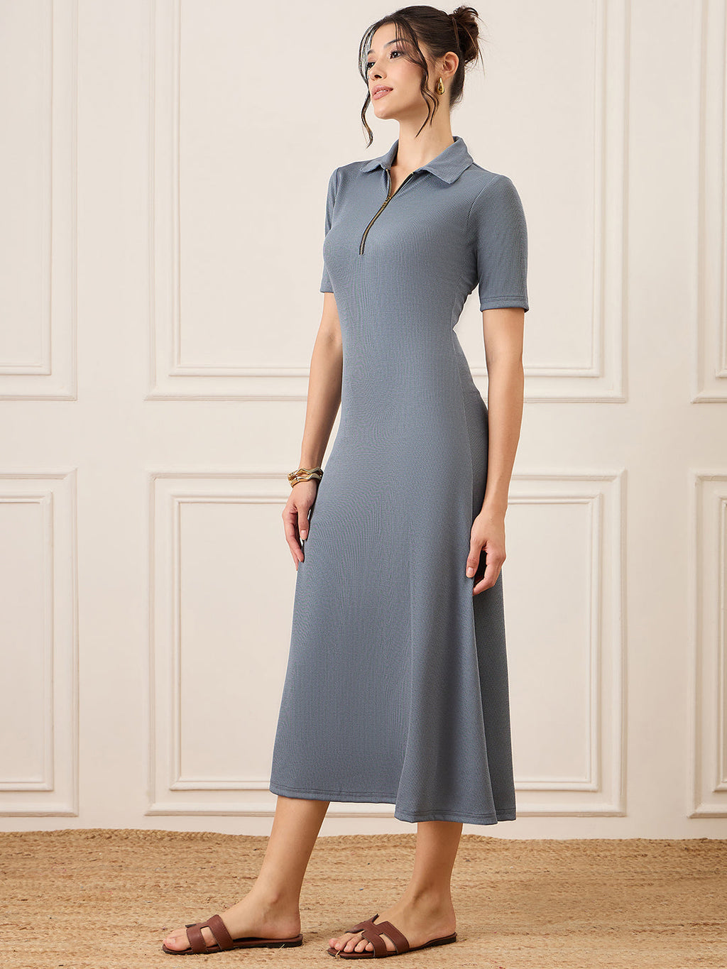 Stretchable Front Zip-up Midi Dress