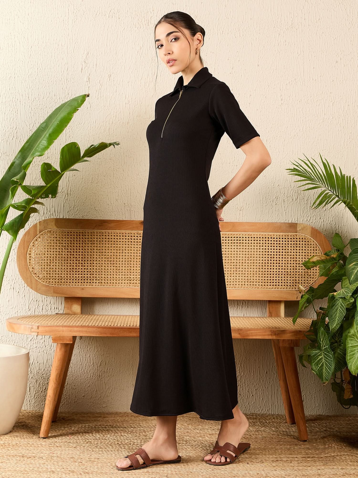 Stretchable Front Zip-up Midi Dress