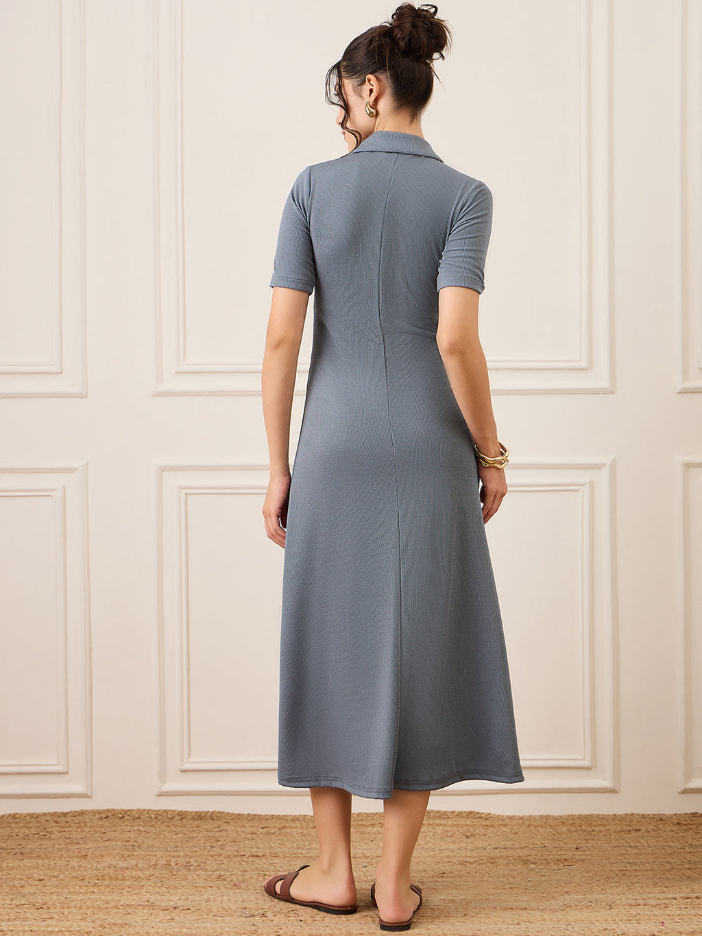 Stretchable Front Zip-up Midi Dress