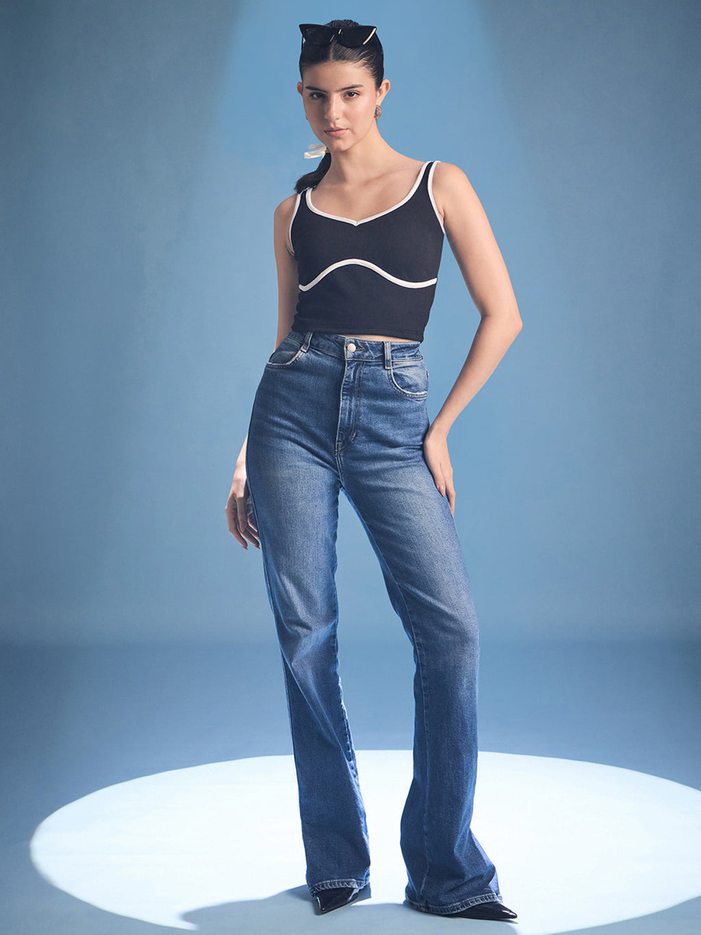 Stretchable Contrast Bordered Ribbed Crop Top