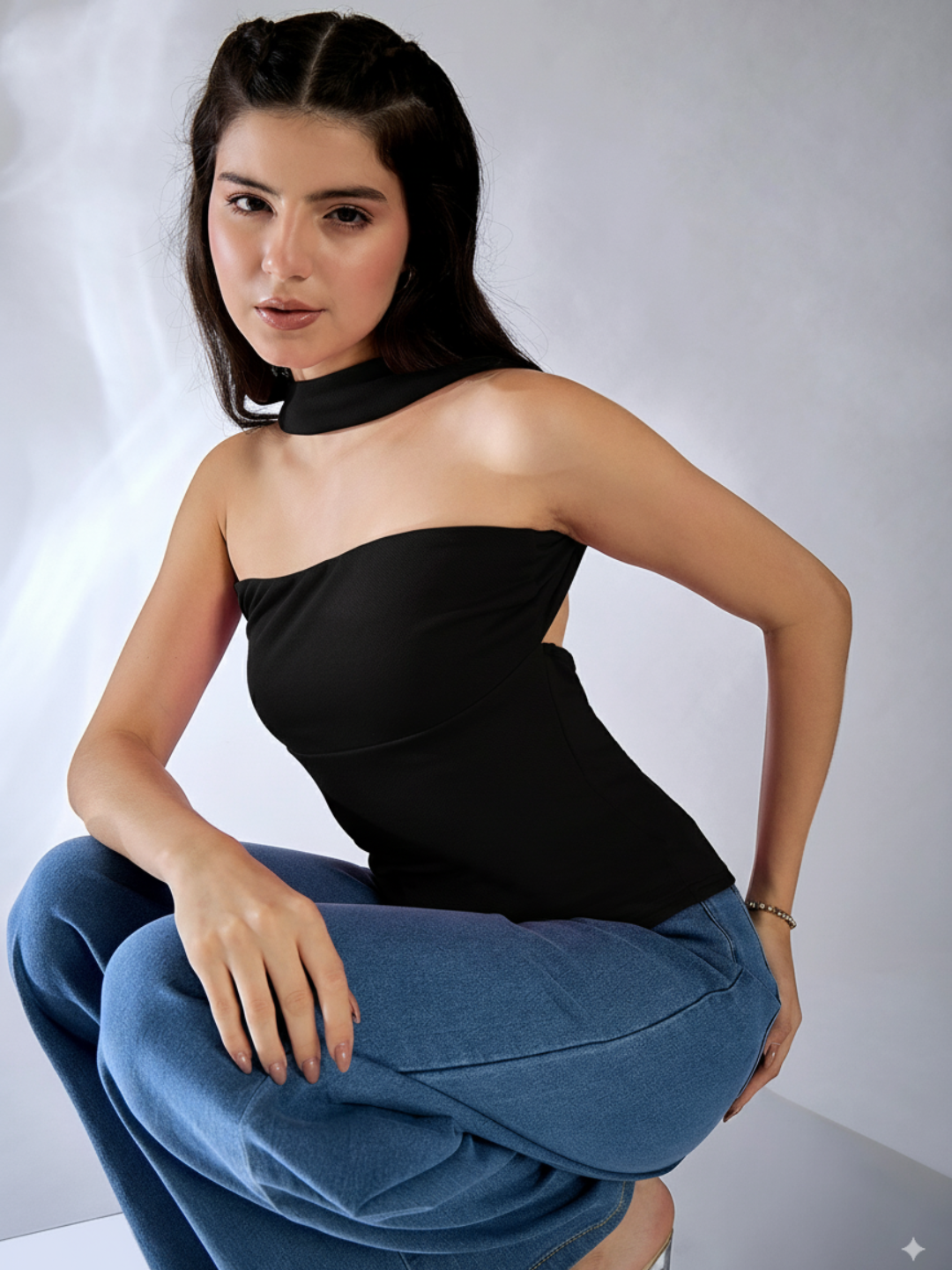 Stretchable Strapless Scarf Neck Top