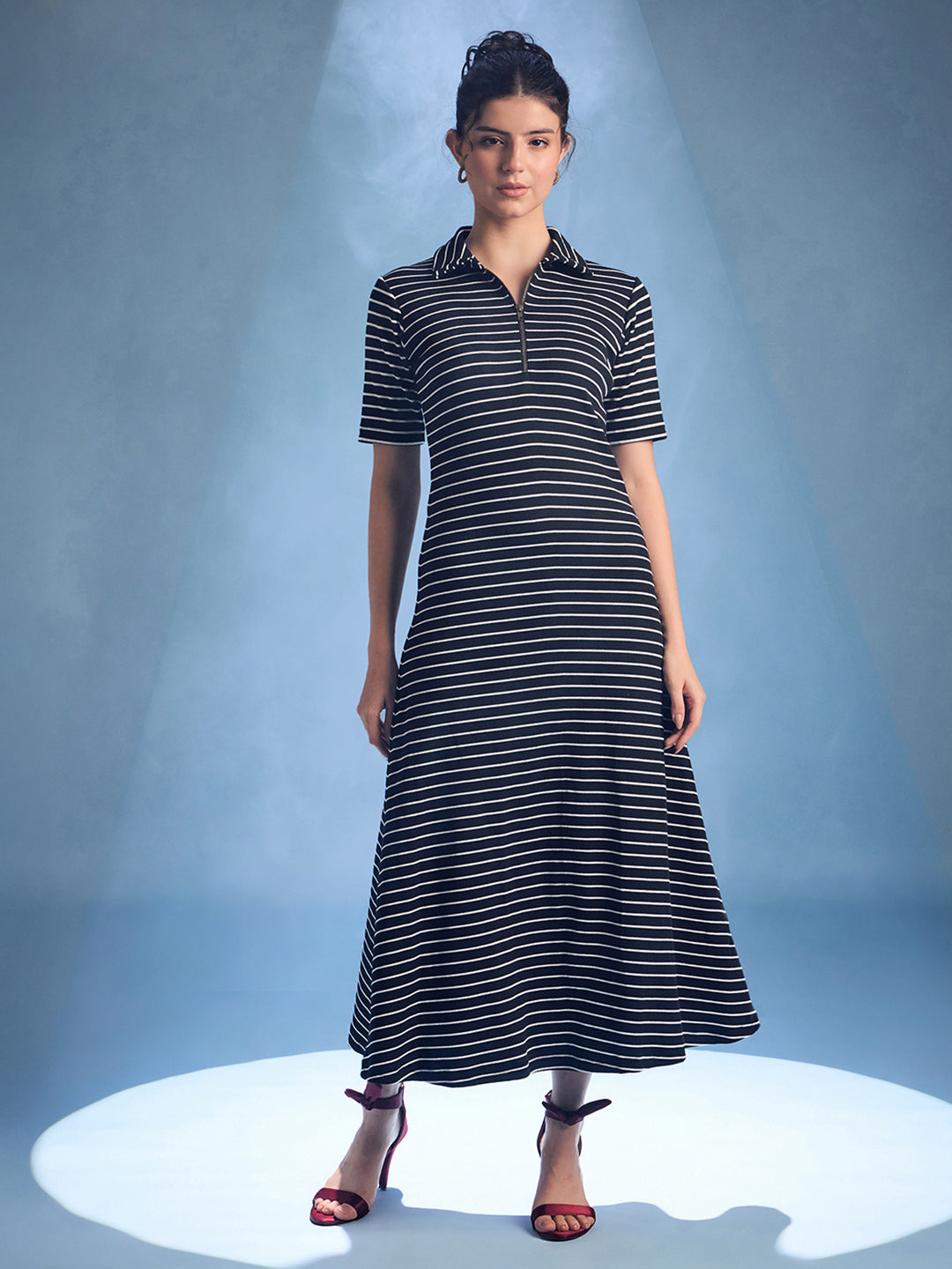 Stretchable Front Zip-up Midi Dress